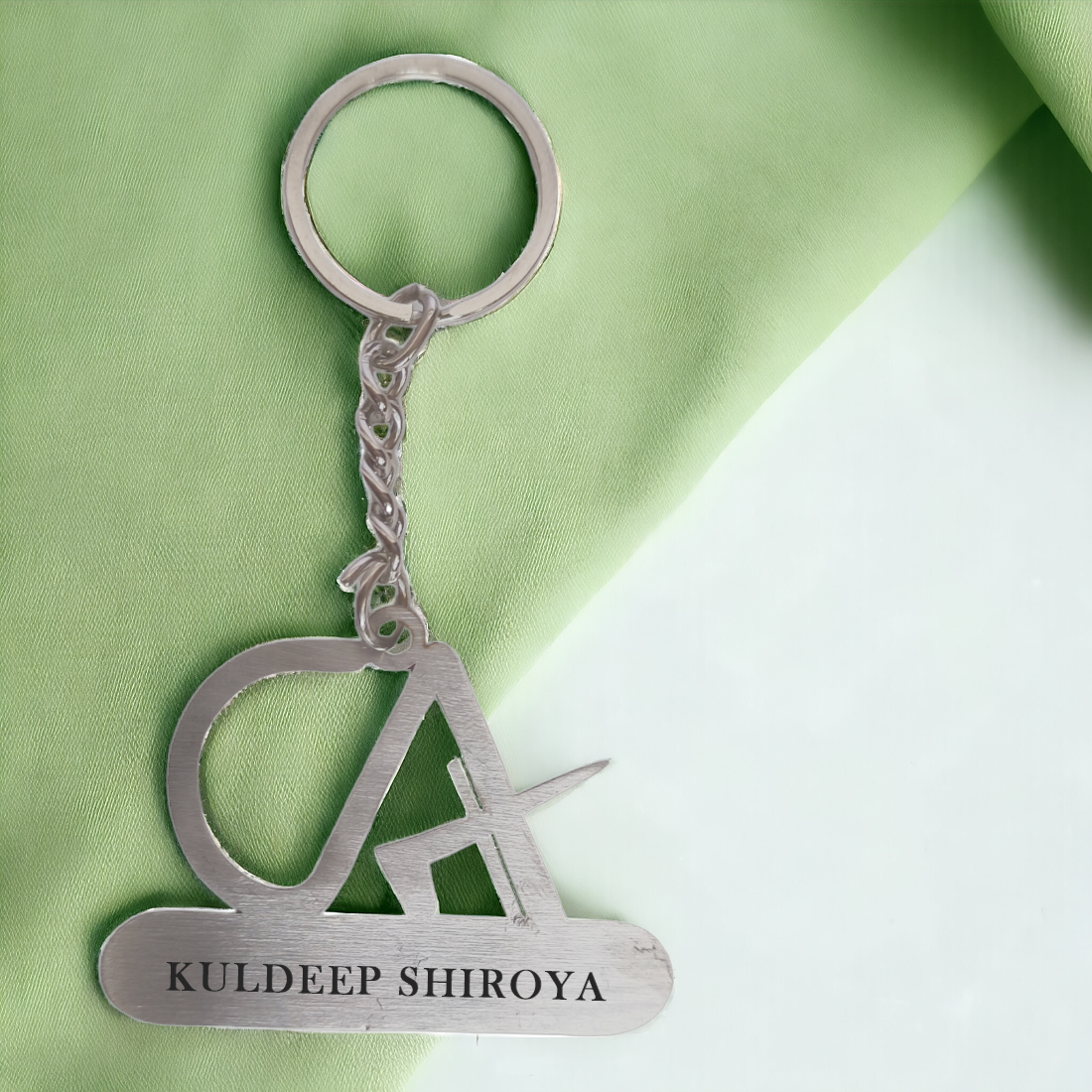 PERSONALISED METAL KEYCHAIN WITH NAME