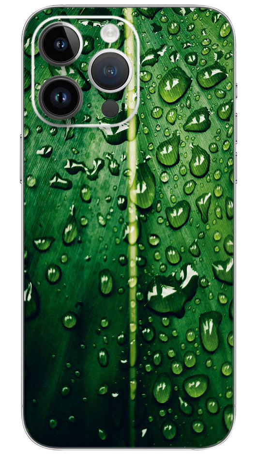 Water droplets on a leaf Mobile Skin Wrap  - PATTV0010